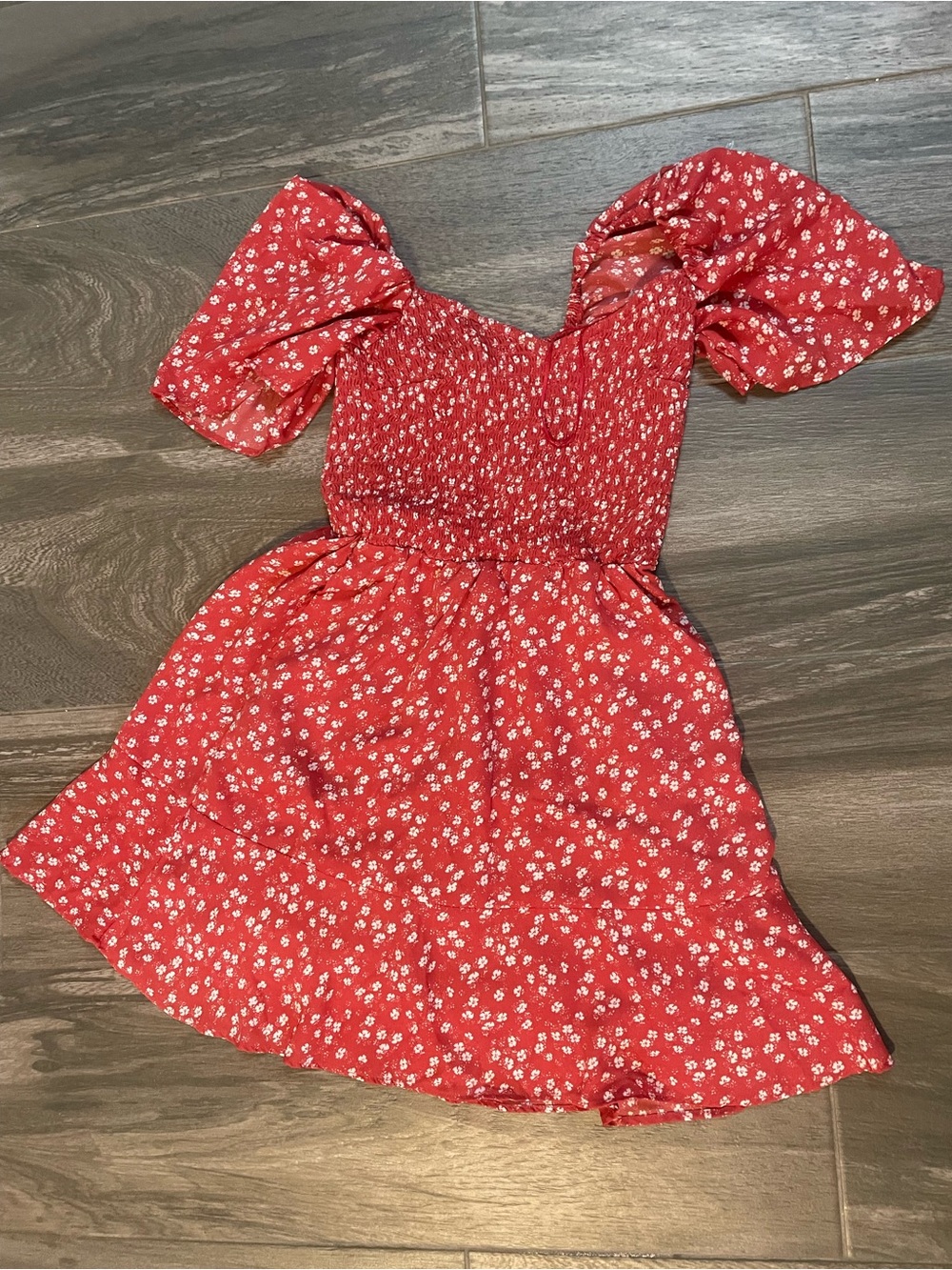Abercrombie & Fitch Red Floral Smocked Puff-Sleeve Dress